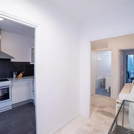 Holiday home L'oasis - A 80 M Du Bord De Mer Et Plage Cannes